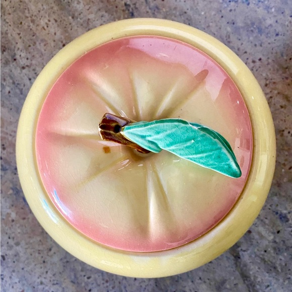 Vintage 1950s McCoy Blushing Apple Cookie Jar - Picture 3 of 5